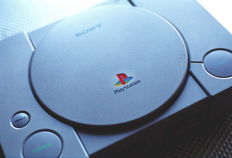Sony PlayStation (PS1) 101: A Beginners Guide - RetroGaming with Racketboy