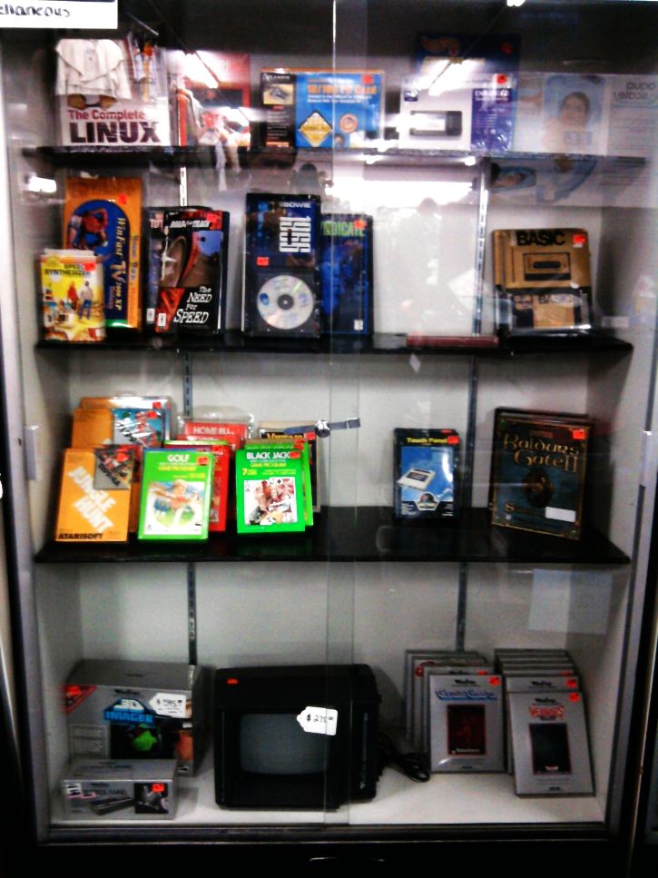 Thrift Store Neo Geo Vectrex 02.jpg