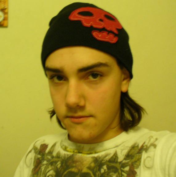 Here i am trying to conform and look like a normal person, I fail :(