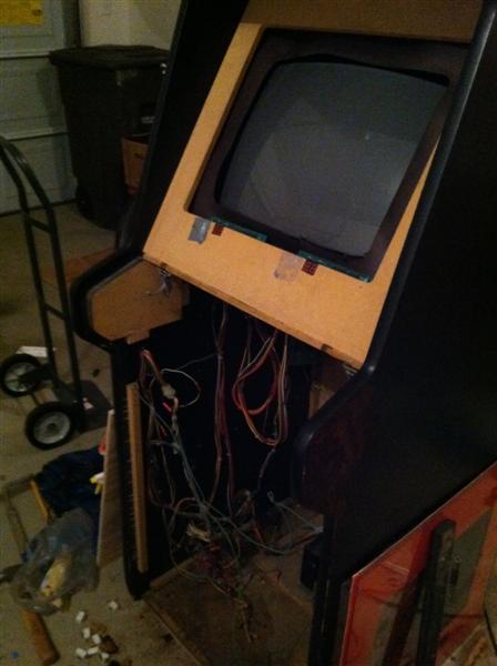 Cabinet En-Nude (Medium).JPG