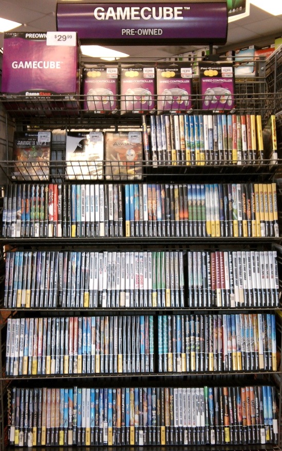 Gamestop Gamecube Display.jpg