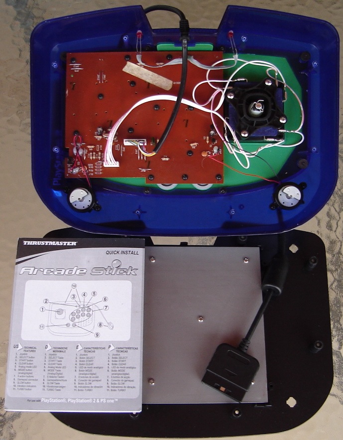 Fifa World Cup Arcade Stick Thrustmaster 4160422 Inside.jpg