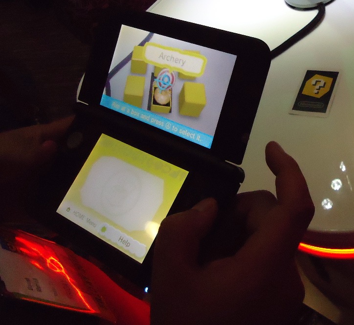 Nintendo Lounge Wii U 3DSXL Card Reader.jpg