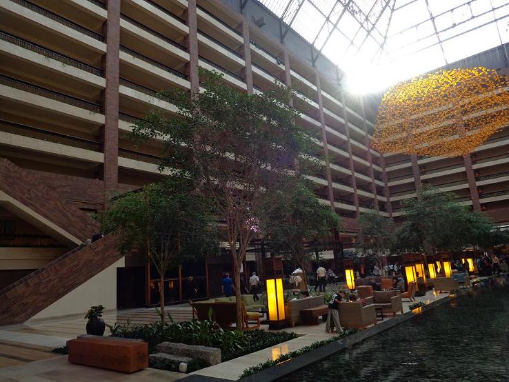 hotelAtrium2.jpg