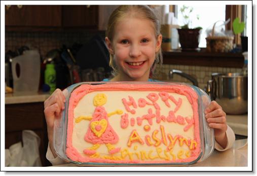 My eldest daughter (10) made a cake for my youngest daughter's 3rd b-day last evening
