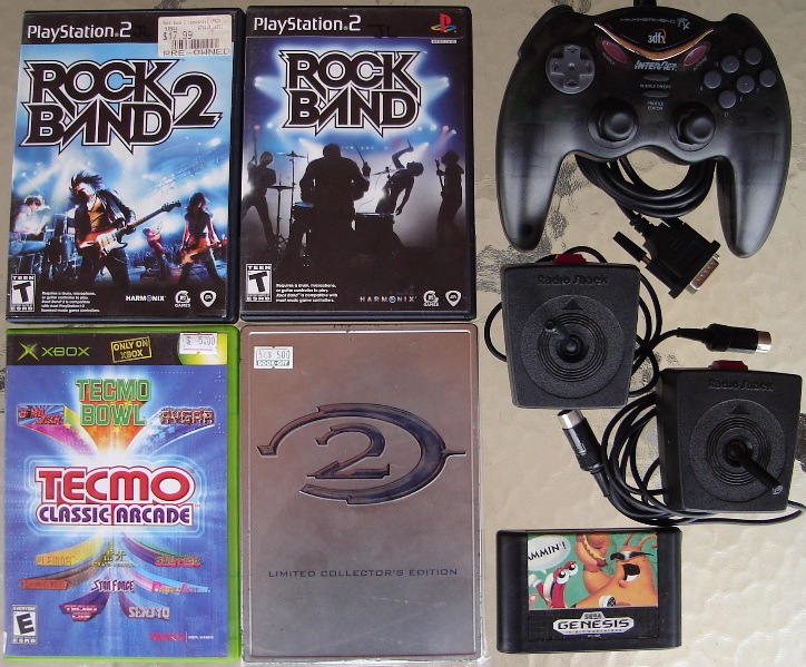 0 Rock Band 2 - Rockband - Interact Hammerhead FX SV-262 - Tecmo Classic Arcade - Halo 2 Limited Collectors Edition - Radio Shack Joystick 26-3008 - Toe Jam Earl .jpg