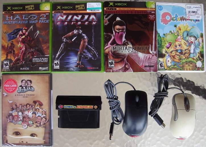 0 Halo 2 Map Pack - Ninja Garden - Mortal Kombat Deception Kollectors Edition - Octomania - DVD Jib Jab Early Years - Sonic Knuckes Lock On Cart - MS Sensor USB Mouse 3 and 5 Button.jpg