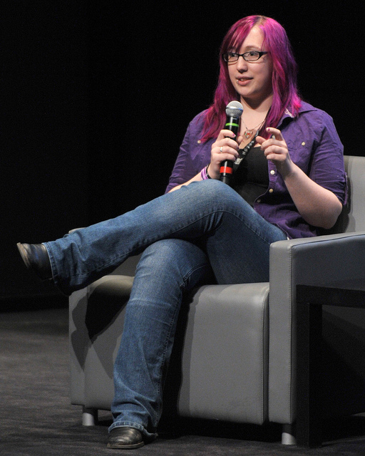 zoechair.jpg